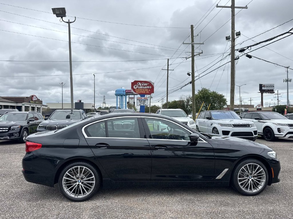 Used 2020 BMW 530i w/ Premium Package RWD image 10