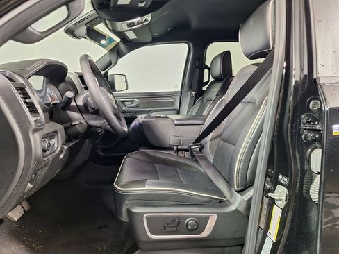 Used 2025 RAM 1500 Laramie AWD/4WD image 12