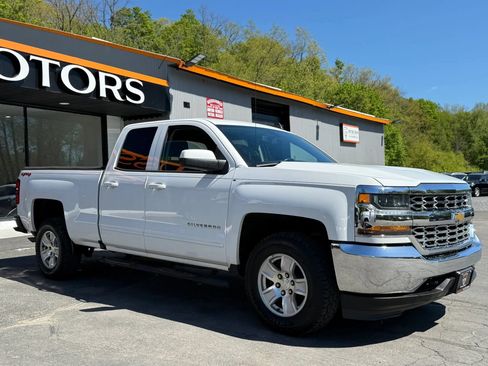 Used 2019 Chevrolet Silverado 1500 LT AWD/4WD image 33