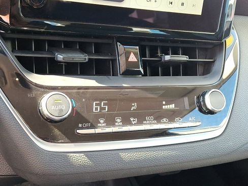 Used 2024 Toyota Corolla LE image 16