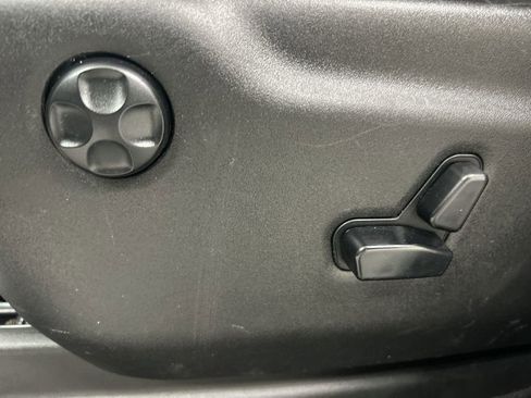 Used 2018 Jeep Grand Cherokee Altitude image 10