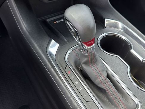 Used 2023 Chevrolet Traverse RS image 27