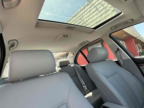 Used 2003 BMW 525i Sedan RWD image 25