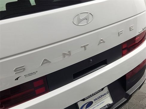 Certified 2025 Hyundai Santa Fe SEL image 8