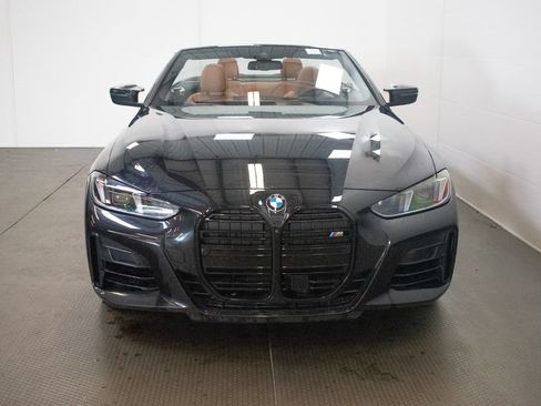 Used 2025 BMW M440i Convertible RWD image 2