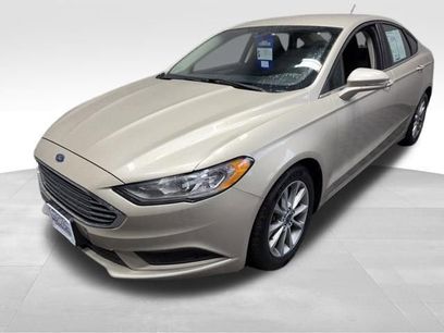 Used 2017 Ford Fusion SE w/ Fusion SE Technology Package