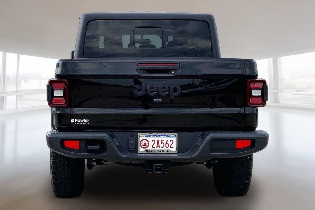 Used 2022 Jeep Gladiator Sport AWD/4WD image 4