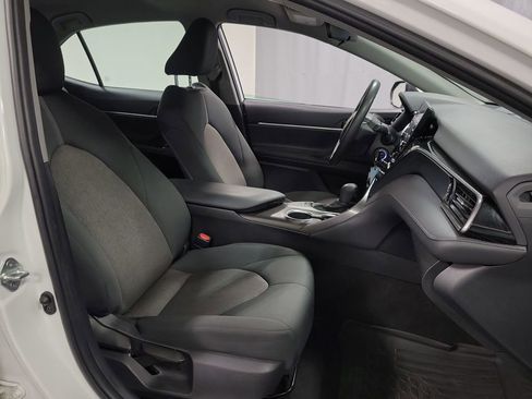 Used 2022 Toyota Camry LE FWD image 26