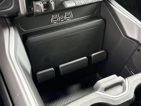 New 2026 RAM 3500 Big Horn AWD/4WD image 37