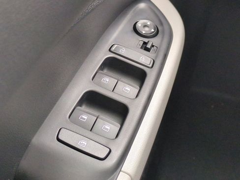 New 2026 Hyundai Venue SEL FWD image 31