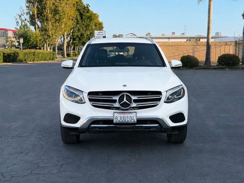 Used 2019 Mercedes-Benz GLC 300 w/ Premium Package image 9