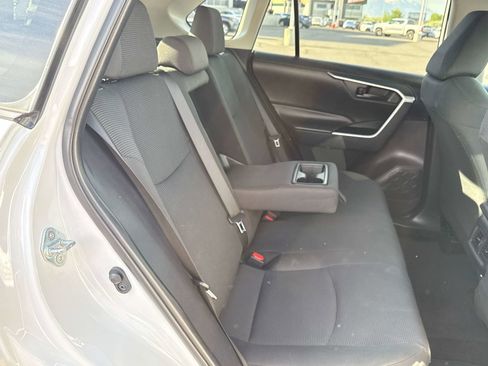 Used 2024 Toyota RAV4 LE AWD/4WD image 16