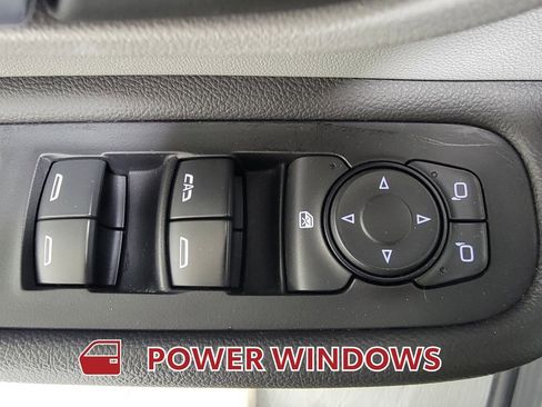 Used 2023 GMC Terrain SLT image 28