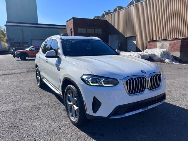 Used 2022 BMW X3 xDrive30i w/ Premium Package 2 AWD/4WD image 3