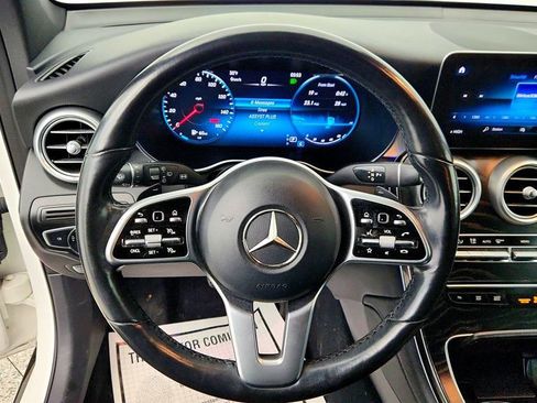 Used 2022 Mercedes-Benz GLC 300 4MATIC image 12