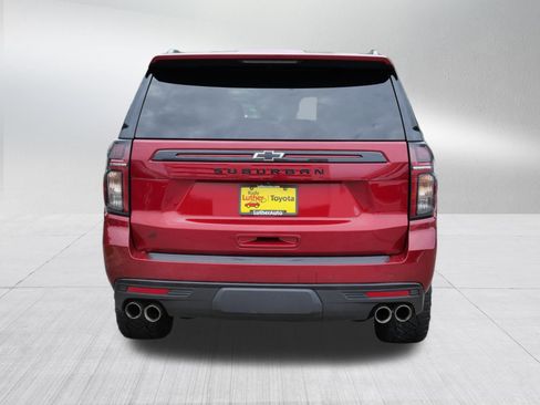 Used 2023 Chevrolet Suburban Z71 w/ Z71 Off-Road Package AWD/4WD image 6