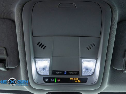 Used 2024 Chevrolet Equinox LT image 20