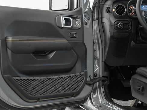 New 2026 Jeep Wrangler Unlimited Sahara AWD/4WD image 35