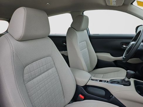 Used 2023 Honda HR-V LX image 12