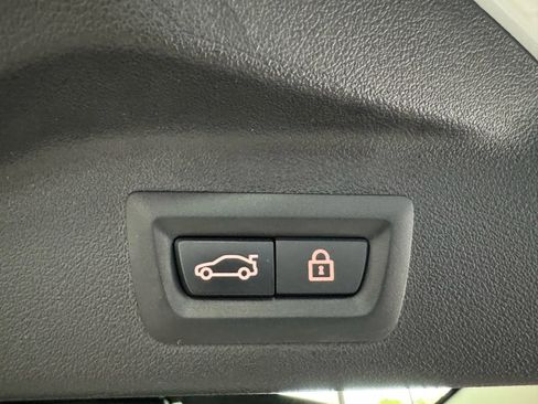 Used 2023 BMW X7 xDrive40i w/ Premium Package image 35