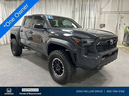 Used 2024 Toyota Tacoma TRD Off-Road AWD/4WD image 1