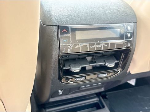 New 2026 Jeep Grand Cherokee L Limited RWD image 27