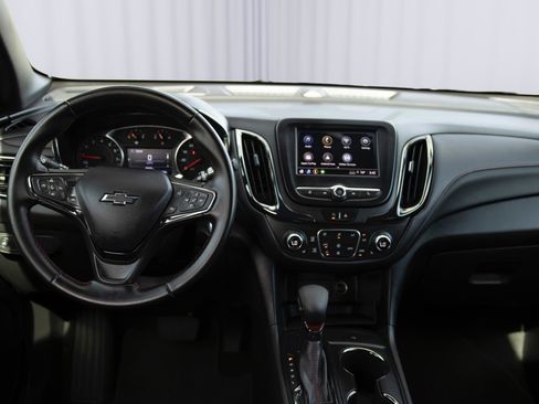 Used 2023 Chevrolet Equinox RS AWD/4WD image 3