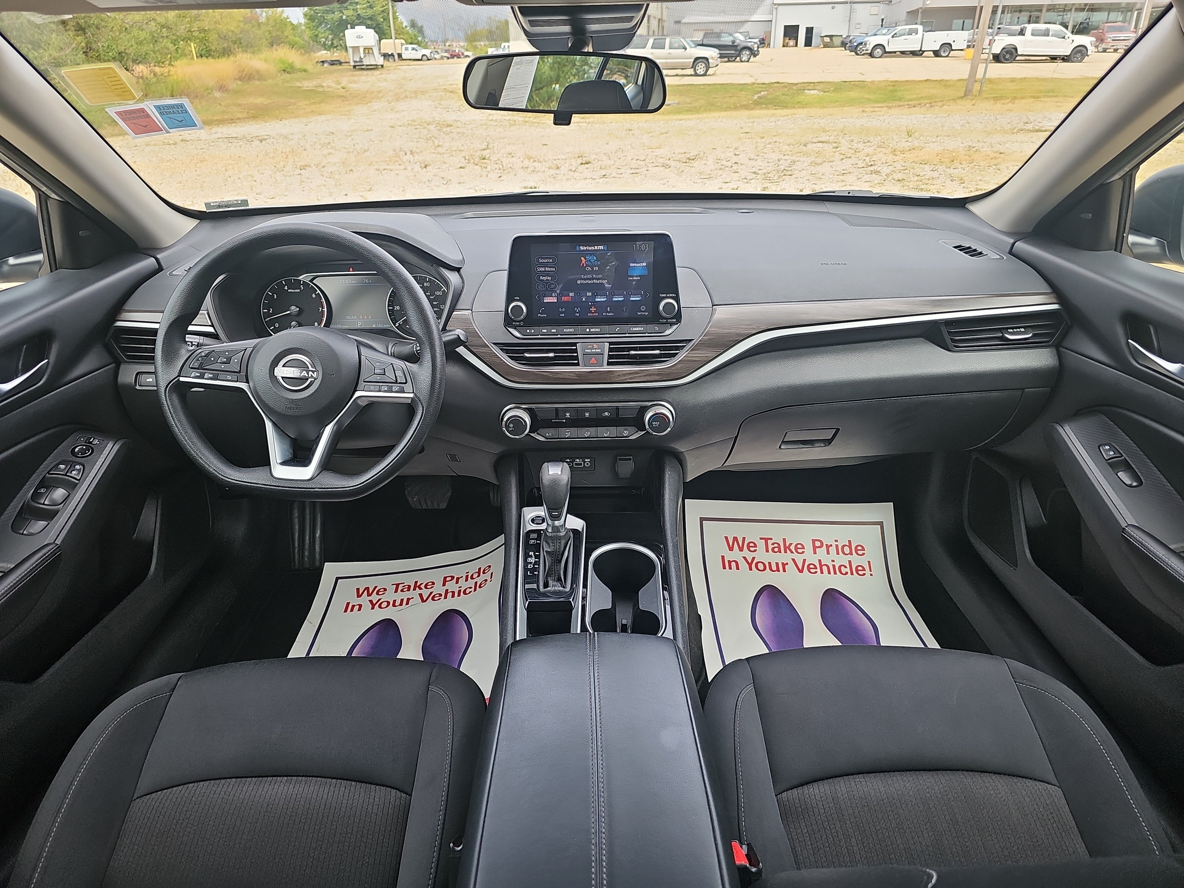 Used 2024 Nissan Altima 2.5 SV FWD image 17