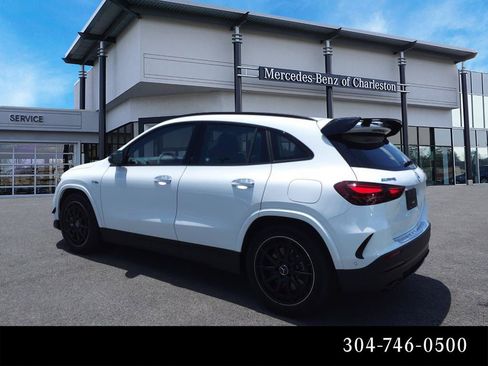 Used 2025 Mercedes-Benz GLA 35 AMG 4MATIC image 5