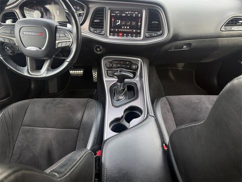 Used 2019 Dodge Challenger GT w/ Plus Package image 10