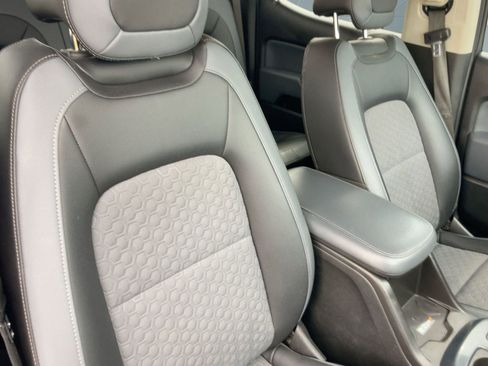 Used 2021 Chevrolet Colorado Z71 w/ Safety Package image 23