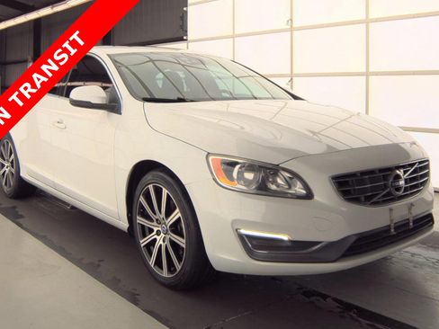Used 2017 Volvo S60 T5 Inscription w/ Technology Package FWD image 5