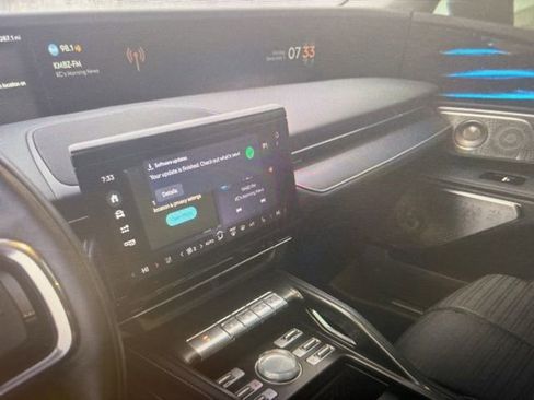 Used 2024 Lincoln Nautilus Reserve w/ Equipment Group 203A image 22