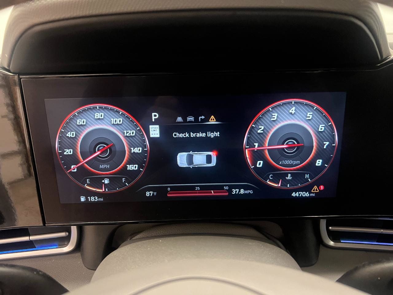 Used 2025 Hyundai Elantra SEL FWD image 33