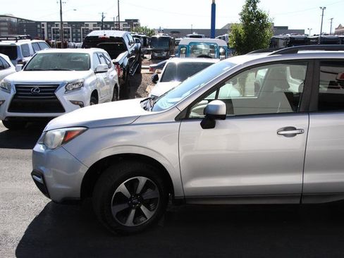 Used 2018 Subaru Forester 2.5i Premium AWD/4WD image 5