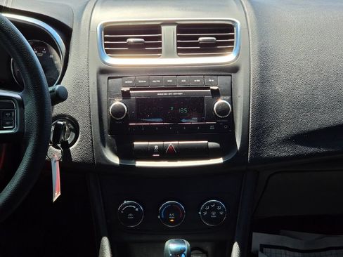 Used 2014 Dodge Avenger SE w/ Rallye Appearance Group FWD image 27