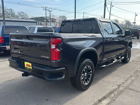 Used 2024 Chevrolet Silverado 1500 ZR2 w/ Technology Package image 5