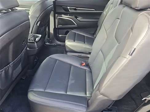 Used 2023 Kia Telluride S w/ S Sunroof Package image 30