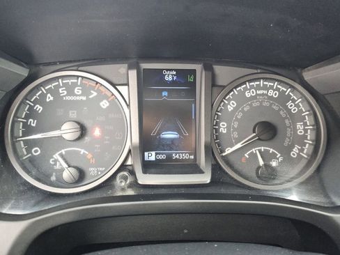 Used 2020 Toyota Tacoma TRD Off-Road image 31