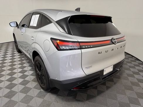 Used 2025 Nissan Murano SV FWD image 4