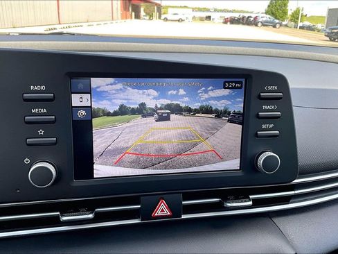 New 2026 Hyundai Elantra SE FWD image 15