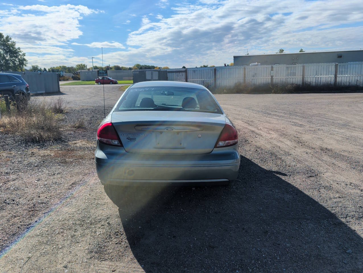 Used 2006 Ford Taurus SEL FWD image 4
