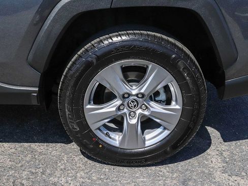 Used 2022 Toyota RAV4 XLE w/ Convenience Package FWD image 13
