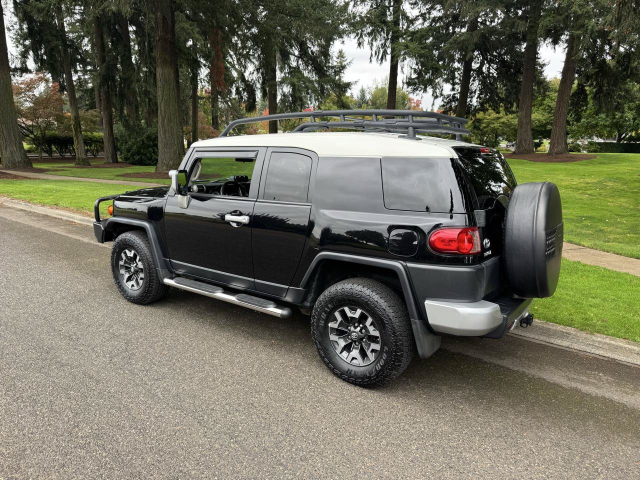 Used 2008 Toyota FJ Cruiser 4WD image 4