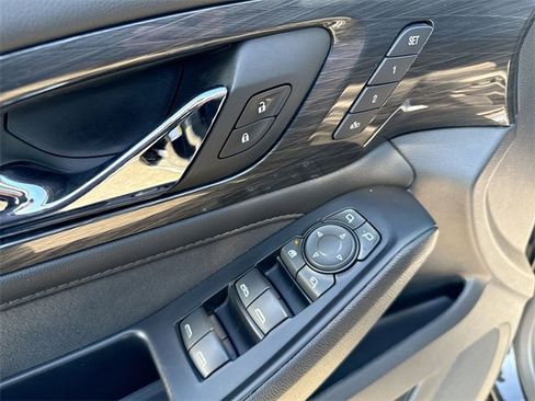 Used 2023 Chevrolet Traverse High Country w/ LPO, Floor Liner Package image 13