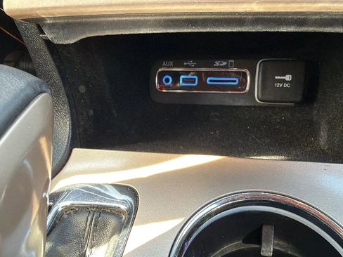 Used 2017 Jeep Grand Cherokee Laredo w/ Quick Order Package 23E AWD/4WD image 18