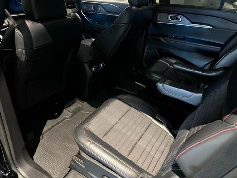 Used 2025 Ford Explorer ST-Line w/ Premium Package AWD/4WD image 15