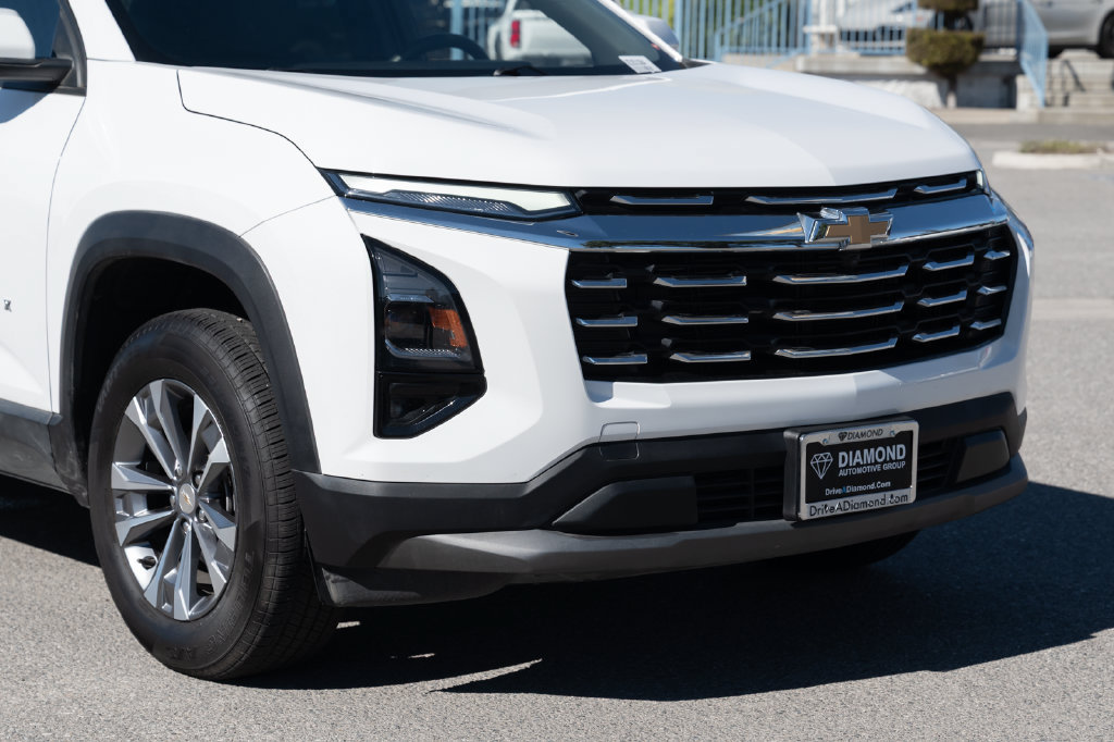 Used 2025 Chevrolet Equinox LT w/ Convenience Package II FWD image 9