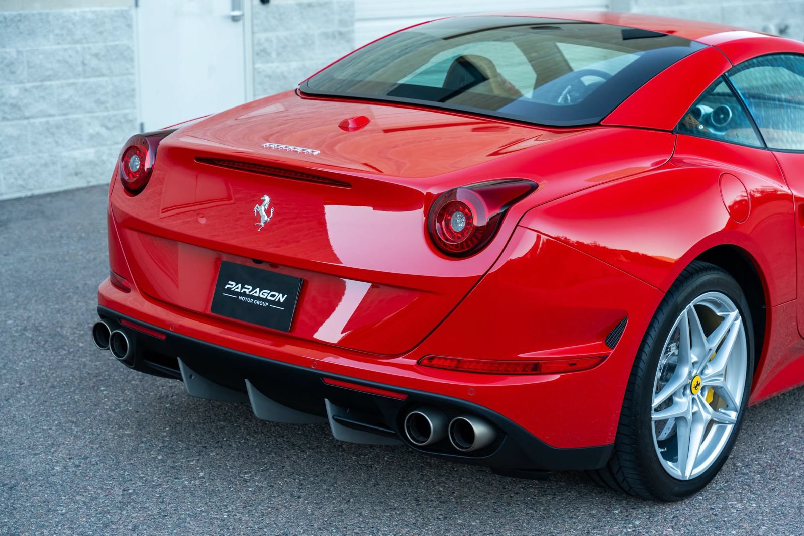 Used 2015 Ferrari California T RWD image 62