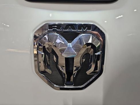 Used 2024 RAM 3500 Big Horn image 29